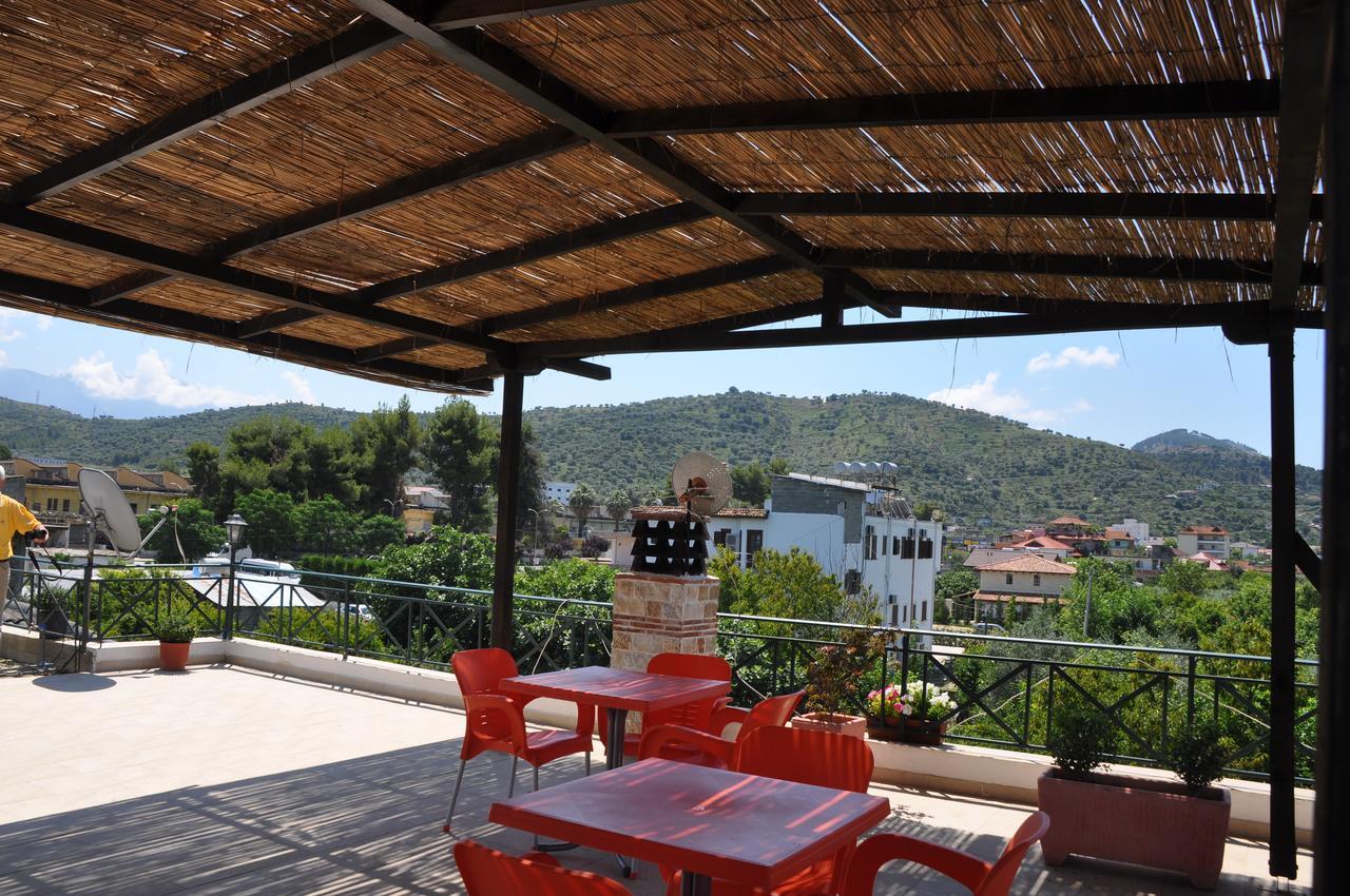 Bed & Breakfast Local Living Edi Berat Exterior photo